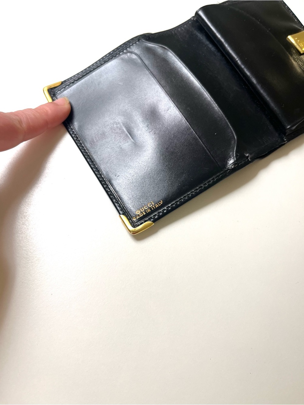 Gucci Authentic Vintage Black Compact Wallet - Picture 8 of 15